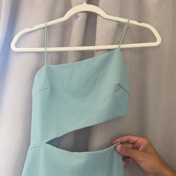 Lulu’s Sage Blue Asymmetrical cutout midi dress - Picture 2 of 8